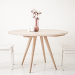 Stół do jadalni SOL w stylu boho z efektem surowego dębu